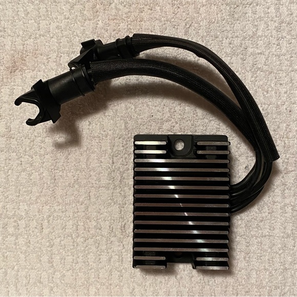 LEAPING KNIGHT Voltage Regulator Rectifier For 2007-2008 Harley Sportster 883 & 1200